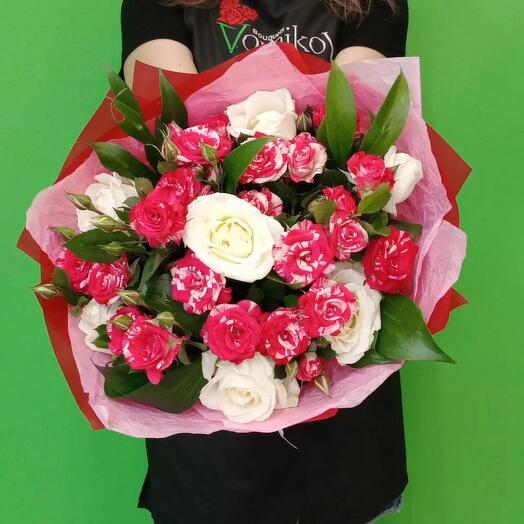 Bouquet with roses "Affectionate words"