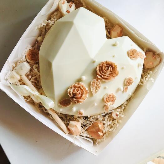 Шоколадная пиньята сердце