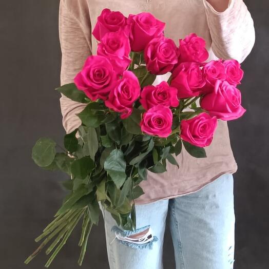 15 premium pink roses Ecuador