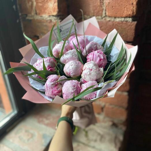 Bouquet of 11 peonies and eucalyptus in a designer package "Fragrance of a peony cloud"