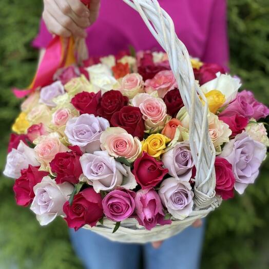 Корзина из 51 Розы микс