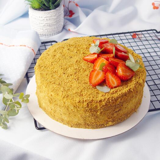 Карамельный медовик со сметанным кремом и карамелью