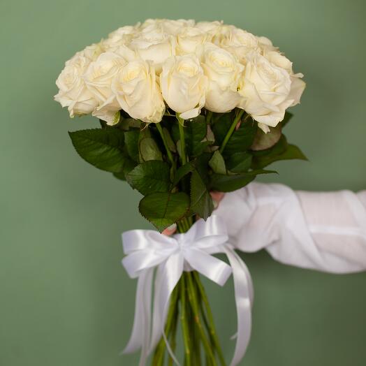 Bouquet of flowers from 21 white roses Russia 60 cm