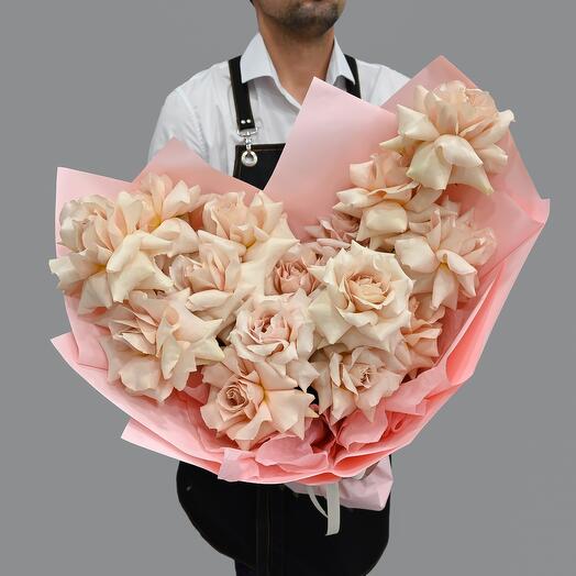 Bouquet of 15 cream French roses