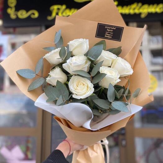 Ramo de rosas blancas