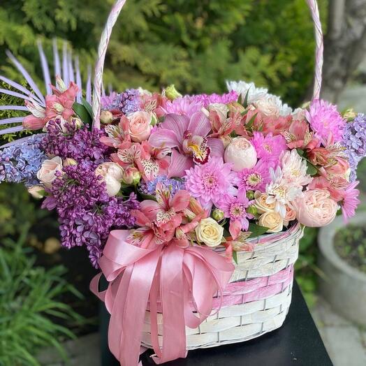 Basket with flowers