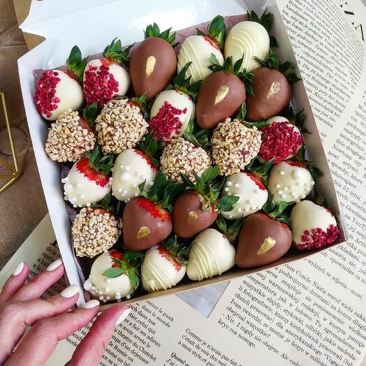 Strawberries in chocolate 25 pcs