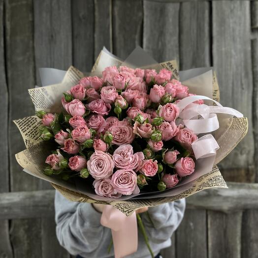 Mono bouquet of peony bush roses Madame Bombastic