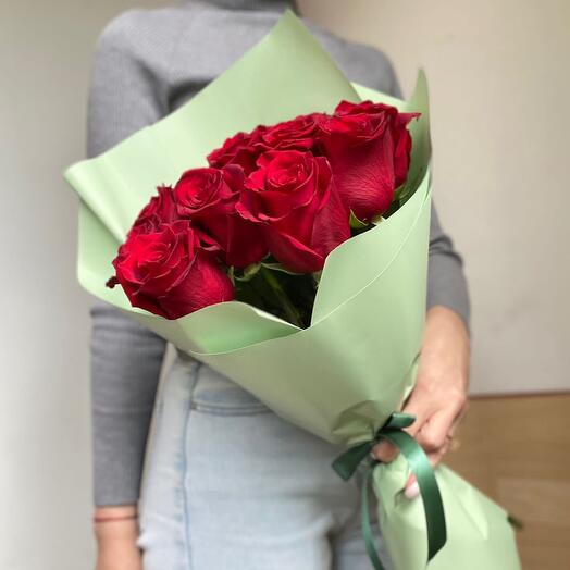 Bouquet of 11 red roses
