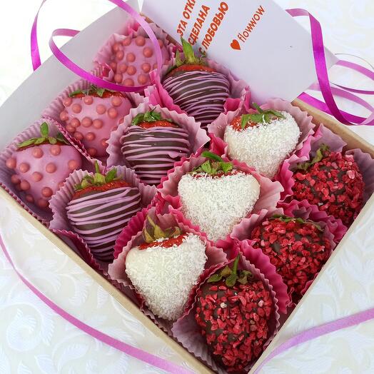 Chocolate-covered strawberries, set 12, white, milky, pink