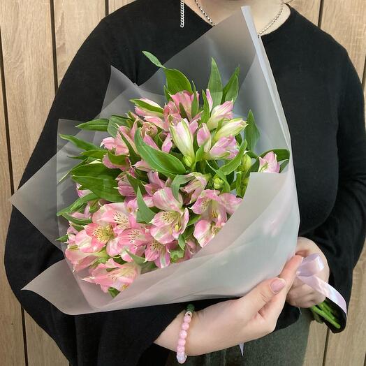 Bouquet of pink alstroemeria (7 pieces)