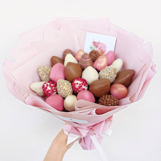 Bouquet of Strawberries covered with Belgian chocolate