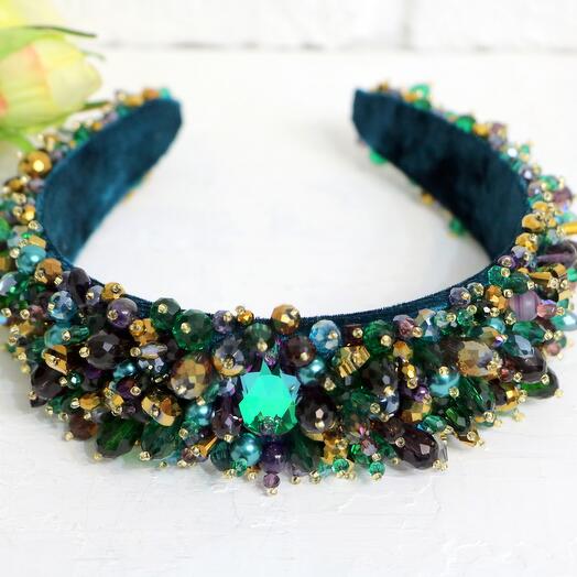 Изумрудный ободок для волос ручной работы