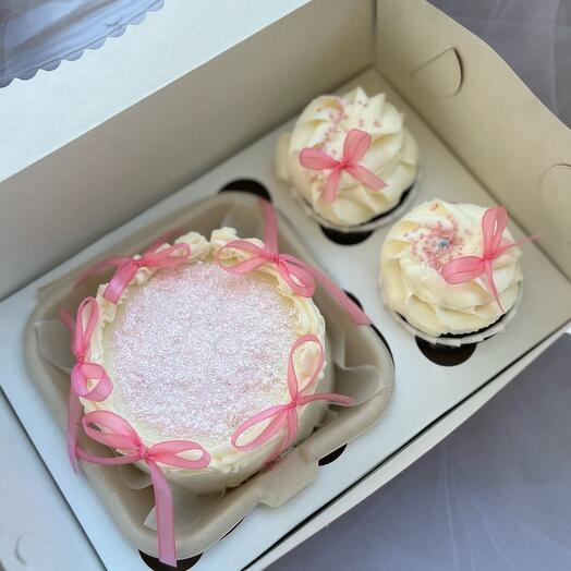 Bento Cake + 2capcakes (diseño cualquiera)