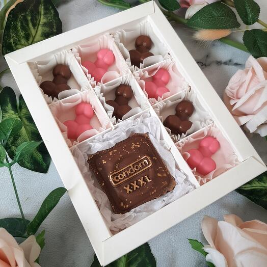 Набор 18+ с презервативом