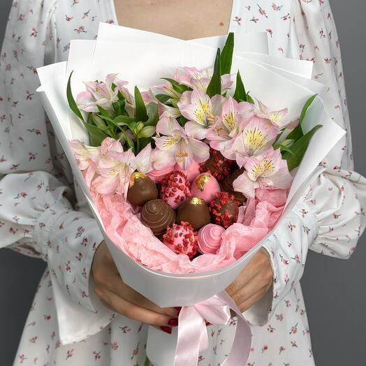 Букет из клубники в шоколаде и розовой альстромерии Gorgeous