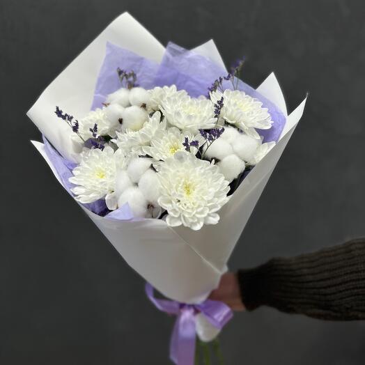 Fluffy chrysanthemum with cotton