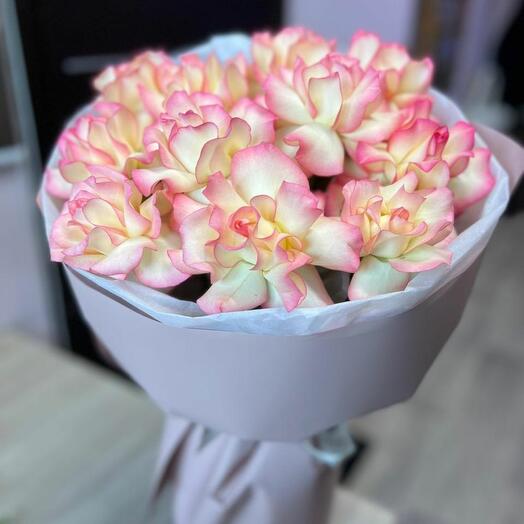 Букет из 11 Французских Роз от Цветочного магазина Оранж Алматы