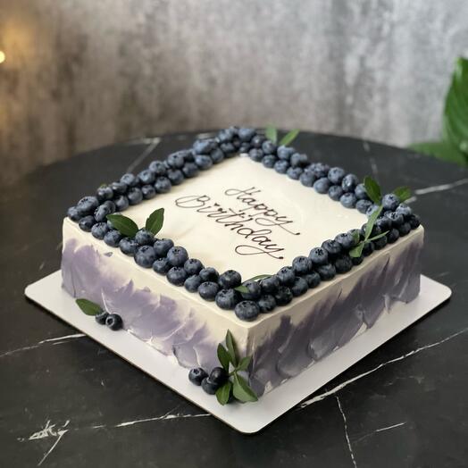 Прямоугольный торт 2кг с голубикой Happy Birthday