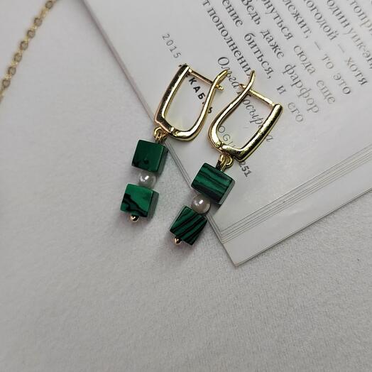 Серьги из малахита