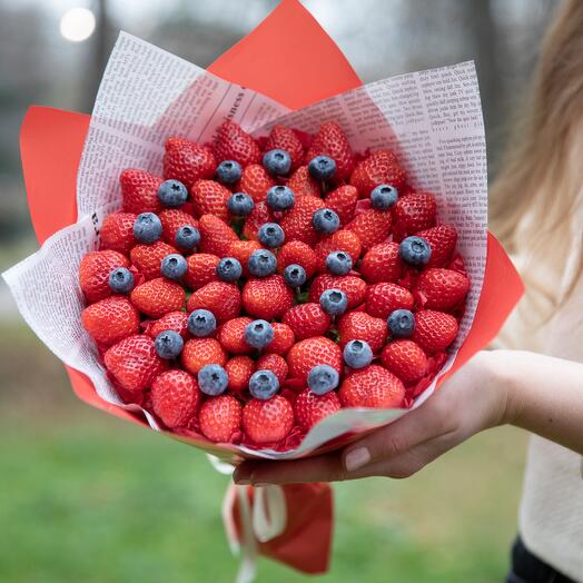 Букет из клубники Ягодное совершенство  🍓