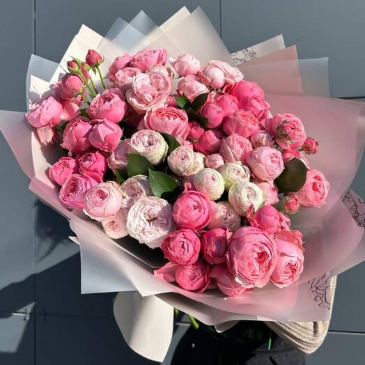 Букет пион роз кустовых 💞
