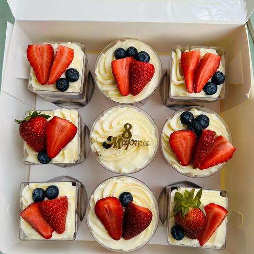 Postres en copas el 8 de marzo