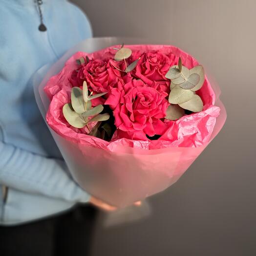 Букет с малиновой французская розой и эвкалиптом для Любимой