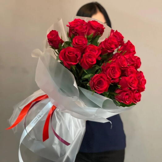 Красные розы 25 шт