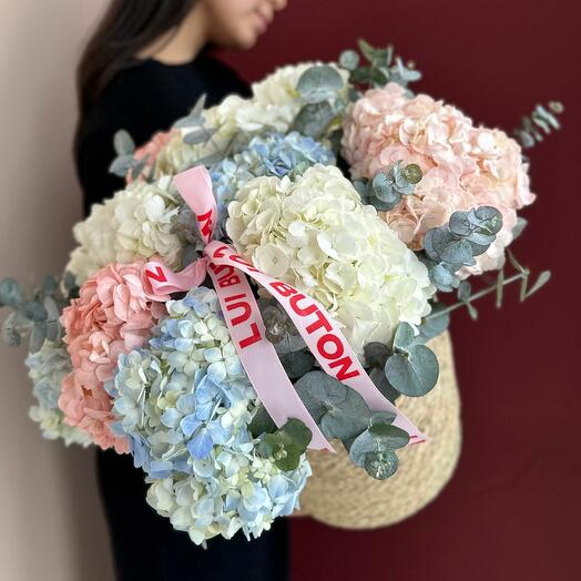Композиция из гортензий, размер L