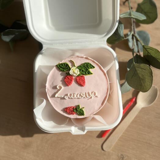 Бенто торт с клубникой