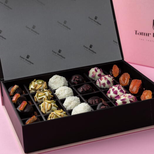 Signature Collection Chocolate Stuffed Date Medium Box 24pcs