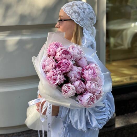 💗 17 пионов «Сара Бернар» — букет чувственности