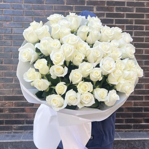 Букет из 51 белой розы