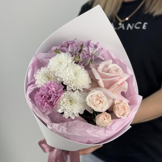 Букет роз, альстромерии, хризантемы и диантуса