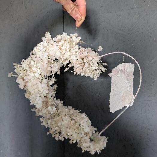 Сердечко-подвес из стабилизированной гортензии