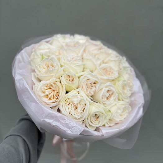 Mono fehér rózsák