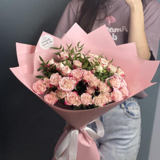 Нежный с кустовой розой рефлекс 🌸