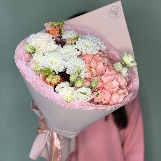 Сборный букет с гортензией 💗