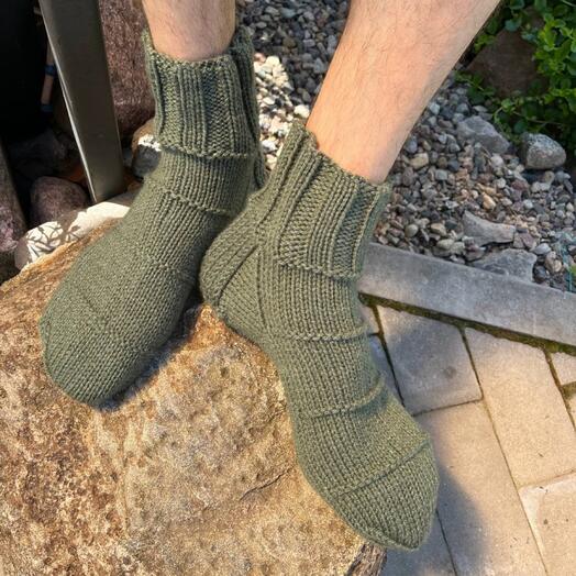 Вязаные мужские зеленые шерстяные носки