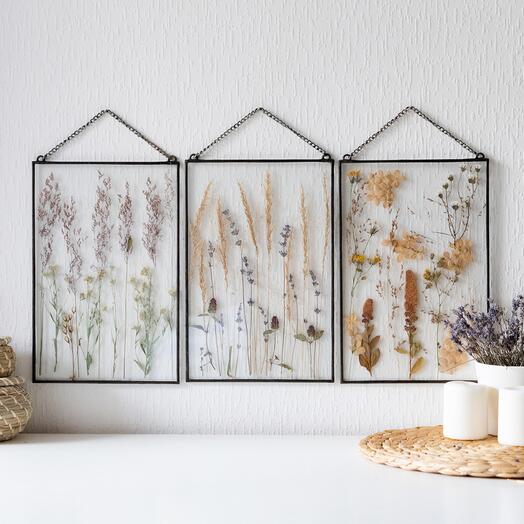 Арт. 117черный Триптих из сухоцветов в стекле — подарок с природным характером