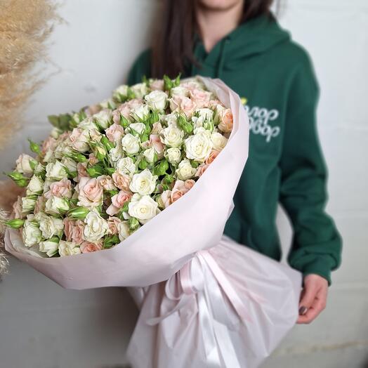 Букет "Нежный микс" XL в дизайнерской упаковке