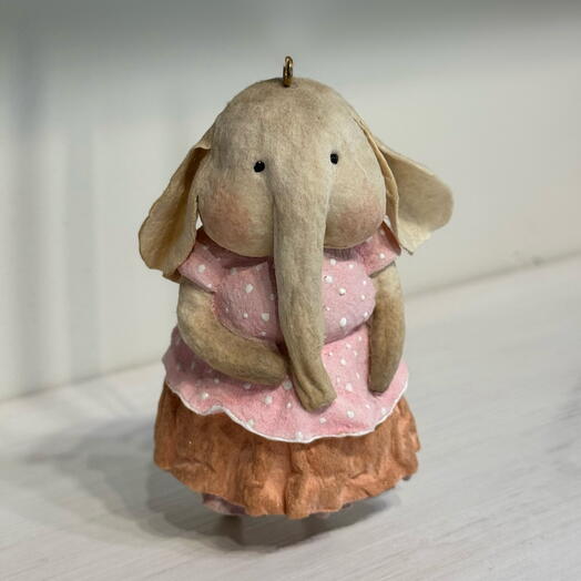 Ёлочная игрушка ручной работы «Слониха»