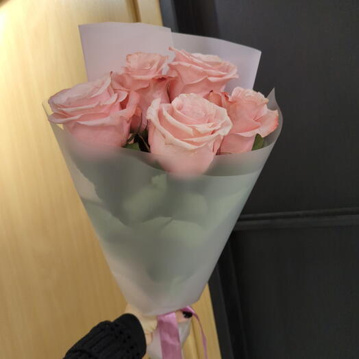 Букет из роз "Би Свит" 5шт