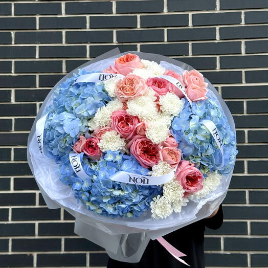 Букет " С любовью в руках"