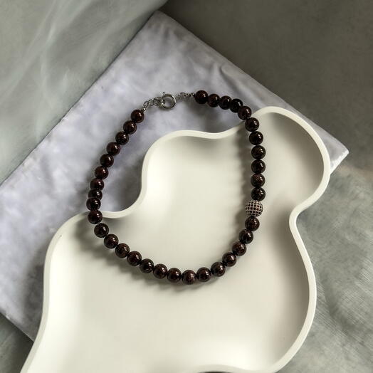 Гранат с акцентом