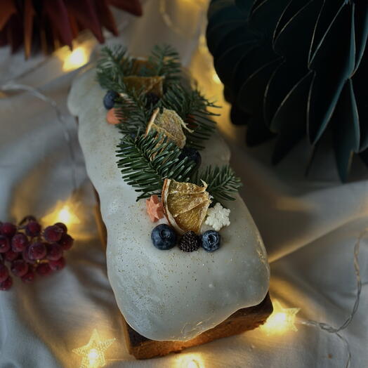 Апельсиновый кекс с темным шоколадом и клюквой