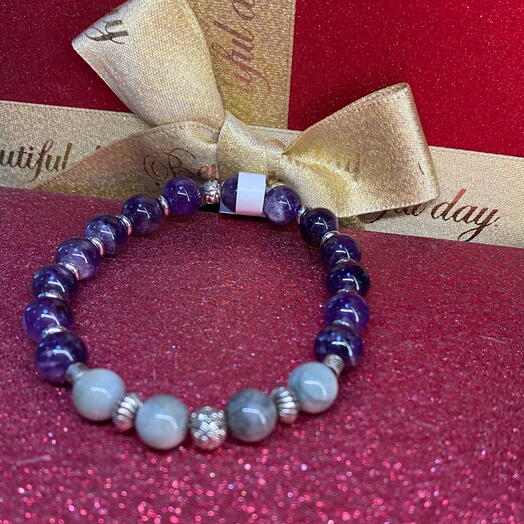 Браслет из натуральных камне