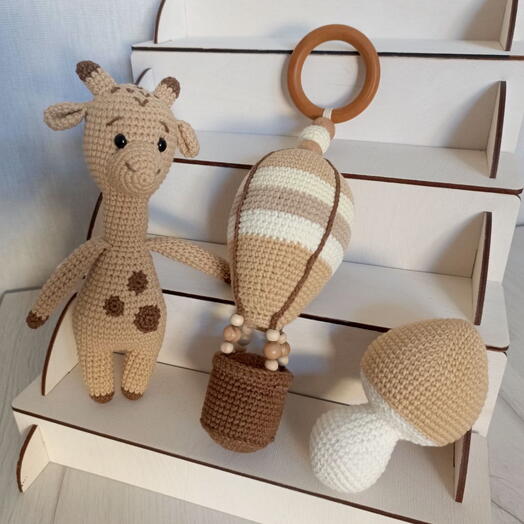 Игрушка " Жирафик и компания"