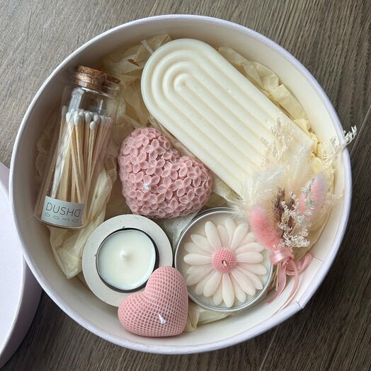 Подарочный набор со свечами «Нежный»